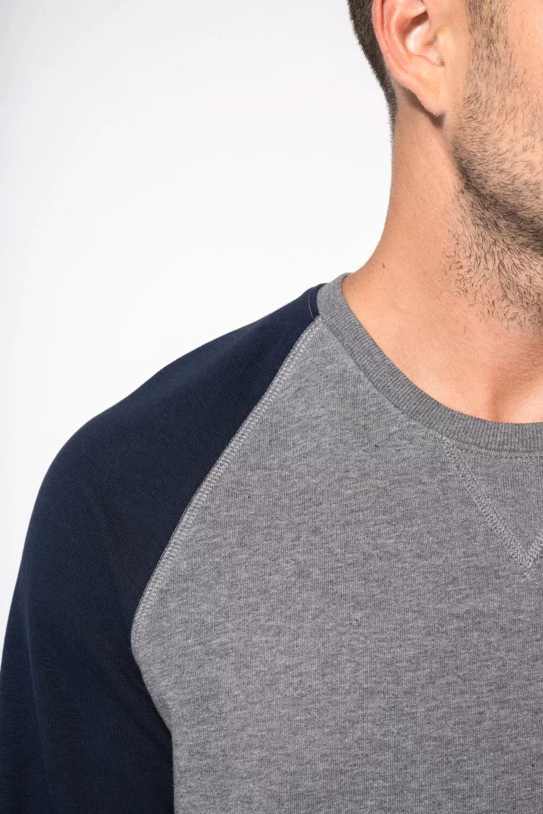 Close-up OWN LANE DUO sweater