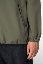 Zak van de OWN LANE APEX Windbreaker